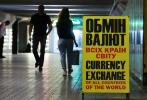Новини бізнесу - Долар і євро почали дешевшати в обмінних пунктах
