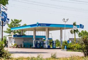 Новини бізнесу - Індійська "дочка" Роснафти скоротила переробку після санкцій ЄС - ЗМІ