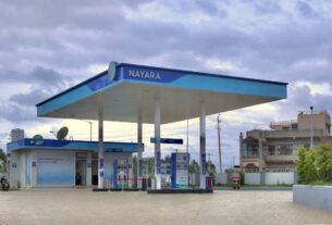 Новини світу - Індійський НПЗ Роснафти постає перед ізоляцією після санкцій ЄС
