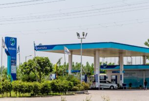 Новини бізнесу - Індійську "дочку" Роснєфті відключили від сервісів Microsoft