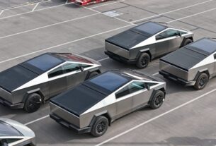 Авто новини - Продажі Tesla Cybertruck впали до п'яти тисяч за квартал