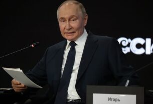 Новини світу - Рейтинг Путіна впав до мінімуму з 2022-го