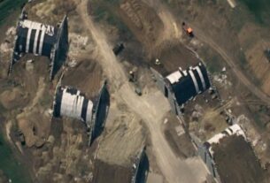 Новини світу - РФ будує укриття на аеродромах: розвідка Британії показала знімки