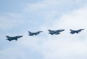 Новини світу - США, Японія та Південна Корея провели спільні повітряні навчання
