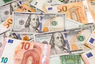 Новини світу - Торгівельна угода зі США обвалила курс євро