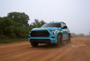 Авто новини - Toyota оновила позашляховик Sequoia
