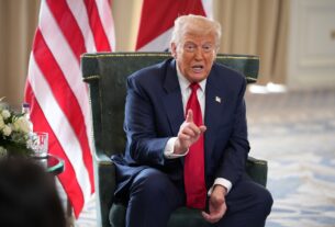 Новини світу - Трамп пригрозив "стерти з лиця землі" ядерні об'єкти Ірану