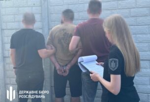 Без категорії - У Харкові прикордонник продавав гуманітарні авто для ЗСУ