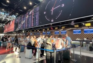 Новини світу - У Москві черговий колапс в аеропортах через атаку дронів