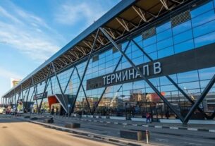 Новини світу - У РФ заявили про атаку дронів під Москвою, аеропорт закрили