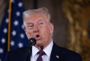 Новини світу - У США звільнили слідчих, які вели справи проти Трампа - ЗМІ