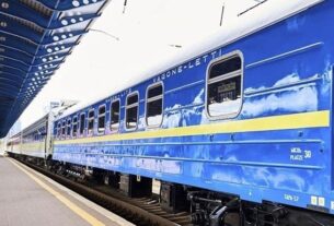 Новини України - УЗ запустила поїзд, який об'єднає південь і захід України