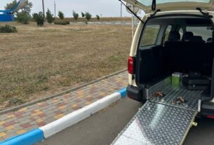 Новини України - Ветеран 28-ї ОМБр отримав від благодійників інклюзивне авто