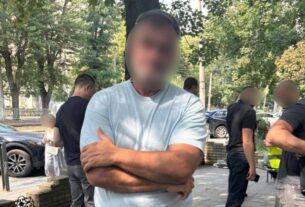 Новини України - Викрито шахрая, що за гроші обіцяв "працевлаштування" в Офісі генпрокурора