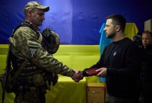 Новини України - Виплати і додаткові дні відпустки: президент анонсував рішення для армійців