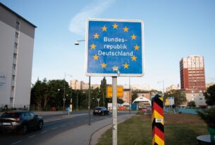 Новини світу - Єврокомісія пропонує утричі підвищити плату за вʼїзд до ЄС