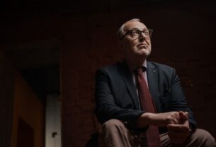 Новини Києва - Закрито справу про напад на журналіста: поліція заявила про самоушкодження