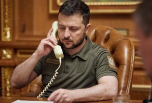 Новини України - Зеленський та Трамп обговорять призупинення поставок зброї зі США - ЗМІ