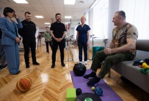 Новини України - Зеленський відвідав реабілітаційний центр МВС