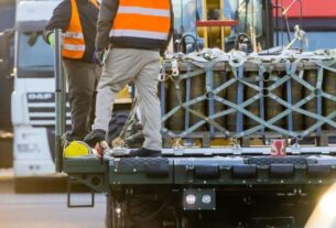 Новини України - ЗМІ назвали зброю США, що не "доїхала" в Україну