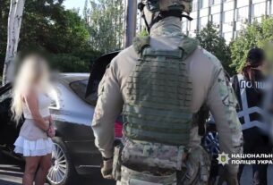 У Запоріжжі викрили угруповання на чолі з адвокаткою, яке сприяло чоловікам виїхати за кордон