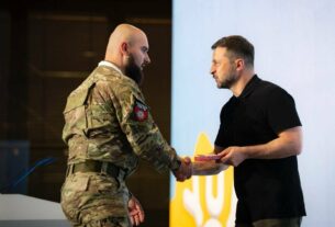 Володимир Зеленський привітав українців із Днем молоді