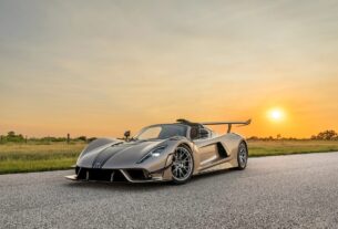 Авто новини - Американська Hennessey представила гіперкар Venom F5 Revolution LF