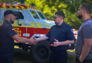 Керівництво ДСНС відзначило піротехніків, які розміновують Київщину