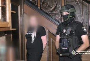 Поліція викрила учасників злочинної групи, які за 5 мільйонів обіцяли «вирішити» справу наркодилера