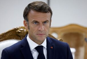 Новини світу - Макрон заявив, що Путін вкотре обдурює Трампа