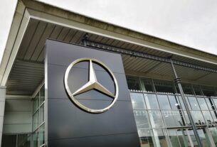 Авто новини - Mercedes представить більше 30 нових моделей до кінця 2027 року