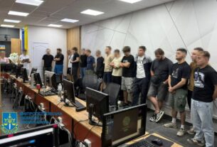 Новини України - На Дніпропетровщині викрили 31 шахрайський кол-центр