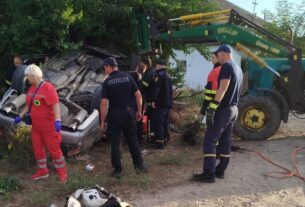 Новини України - На Одещині п’яний водій врізався в дерево: є загиблий і потерпілі