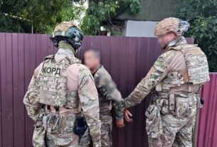Новини України - На Житомирщині чоловік погрожував поліцейським гранатою