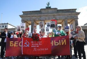 Новини світу - Німеччина частково розморозить гуманітарні візи для росіян і білорусів