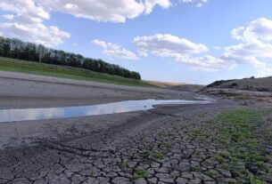 Новини України - Поблизу Маріуполя повністю обміліло водосховище