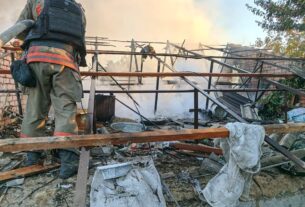 Новини України - Росіяни вдарили по Нікопольщині, загинула людина