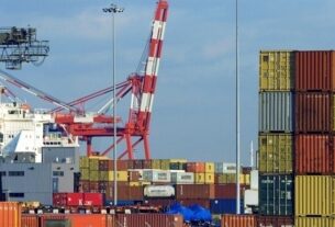 Новини світу - Російський експорт падає п'ятий місяць поспіль - Bloomberg