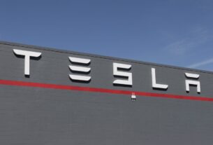 Новини бізнесу - Tesla планує постачати електроенергію британцям