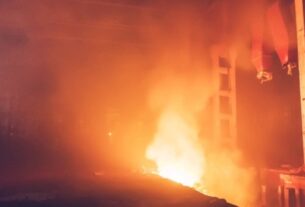 Новини світу - У РФ дрони атакували черговий НПЗ – соцмережі