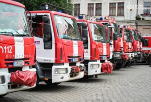 Новини України - Україна отримала від Латвії 16 пожежних автомобілів