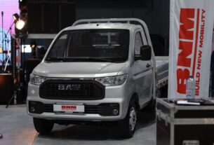 Новини бізнесу - В Росії зупинився черговий автозавод через обвал продажів