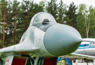 Новини світу - В Угорщині скрутили деталі з МіГ-29 на військовому аеродромі