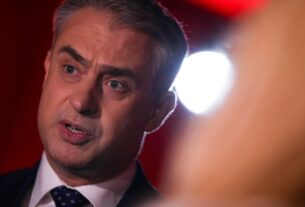 Новини світу - Вето Навроцького залишає Україну без польських Starlink - уряд Польщі