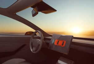 Новини бізнесу - Від Tesla вимагають $345 млн компенсації через аварію з автопілотом