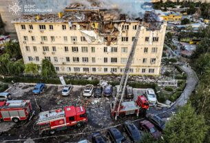 Новини України - З’явилося відео удару по багатоповерхівці Харкова