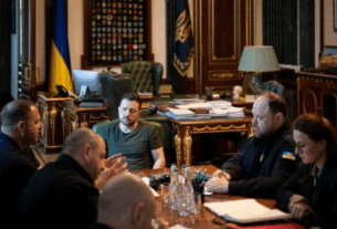 Новини України - Зеленський доручив оновити план зовнішньополітичної роботи