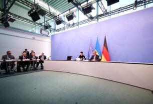 Новини політики - Зеленський взяв участь у засіданні Коаліції охочих