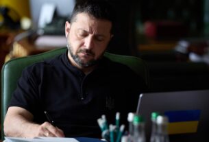 Новини України - Зеленський запровадив нові санкції проти Росії