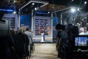 Володимир Зеленський привітав представників кіноіндустрії з Днем українського кіно